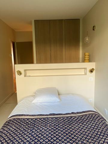 Face mer et jardin, garage.