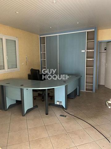 LOCAL COMMERCIAL PROCHE AEROPORT