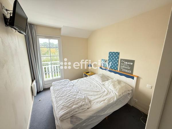Maison
         4 pièces
        - 54 m² 210 000 €*