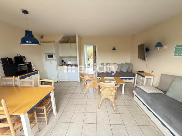 Maison
         4 pièces
        - 54 m² 210 000 €*