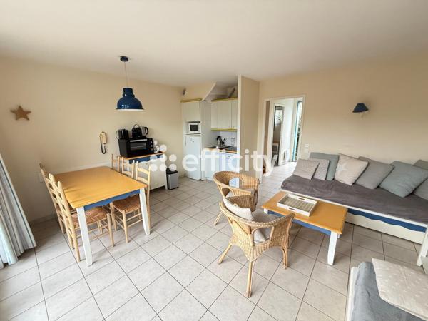 Maison
         4 pièces
        - 54 m² 210 000 €*