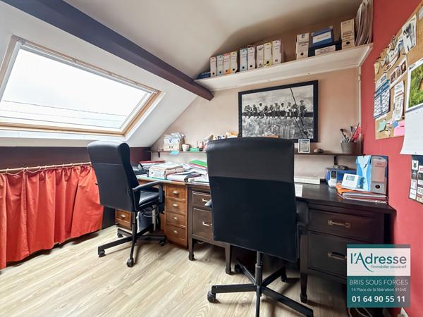 Maison LA VILLE DU BOIS 6 pièces 110 m²