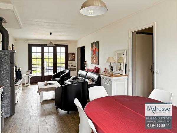 Maison LA VILLE DU BOIS 6 pièces 110 m²