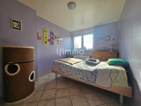 Charmant F2 avec extérieur