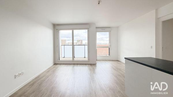 Location appartement 3 pièces 63 m² Colombes