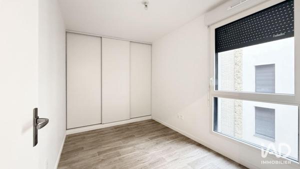 Location appartement 3 pièces 63 m² Colombes
