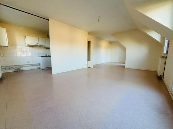 Appartement à vendre à Noyal-Châtillon-sur-Seiche en Ille-et-Vilaine (35230), ref : 35129-6582