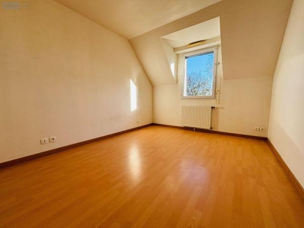 Appartement à vendre à Noyal-Châtillon-sur-Seiche en Ille-et-Vilaine (35230), ref : 35129-6582