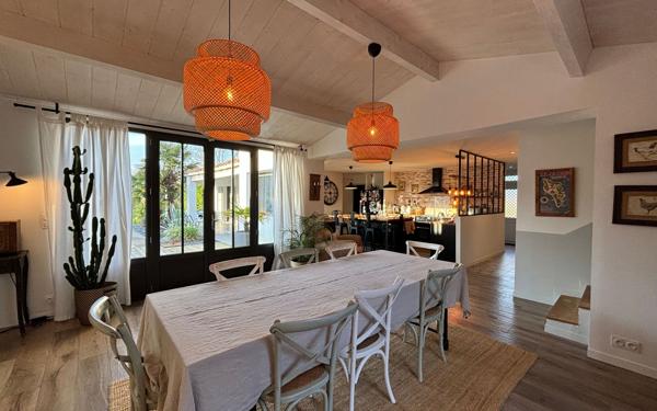 Maison à vendre    7 pièces •  Saint-Pierre-d'Oléron