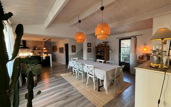 Maison à vendre    7 pièces •  Saint-Pierre-d'Oléron