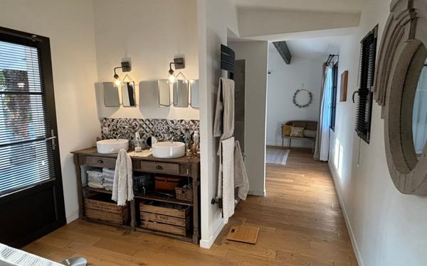 Maison à vendre    7 pièces •  Saint-Pierre-d'Oléron