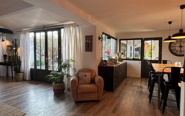 Maison à vendre    7 pièces •  Saint-Pierre-d'Oléron