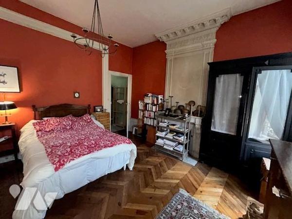 APPARTEMENT avec Dépendances