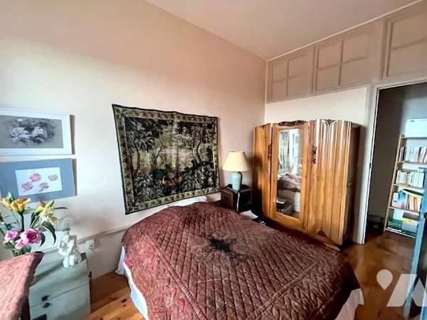 APPARTEMENT avec Dépendances
