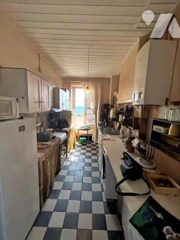 APPARTEMENT avec Dépendances