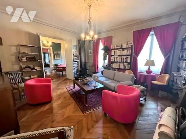 APPARTEMENT avec Dépendances