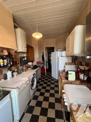 APPARTEMENT avec Dépendances