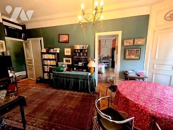 APPARTEMENT avec Dépendances