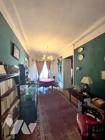 APPARTEMENT avec Dépendances