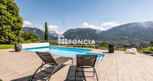 À vendre Maison 7 pièces 337 m² - Thyez 74300