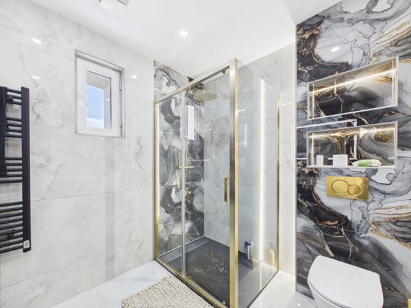 Valence Maison individuelle entièrement rénové avec piscine et appartement indépendant