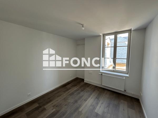 Location Appartement 4 pièces 75.54 m² - 3 RUE RENAN Sedan 08200
