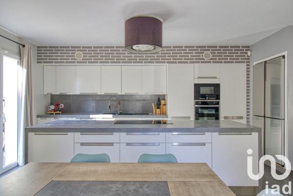 Maison à vendre 8 pièces 150 m² Saint-Thibault-des-Vignes