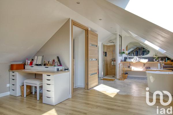 Maison à vendre 8 pièces 150 m² Saint-Thibault-des-Vignes