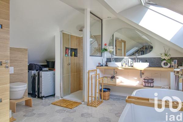 Maison à vendre 8 pièces 150 m² Saint-Thibault-des-Vignes