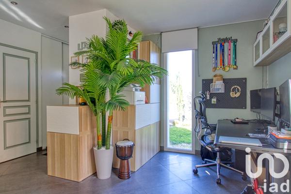 Maison à vendre 8 pièces 150 m² Saint-Thibault-des-Vignes