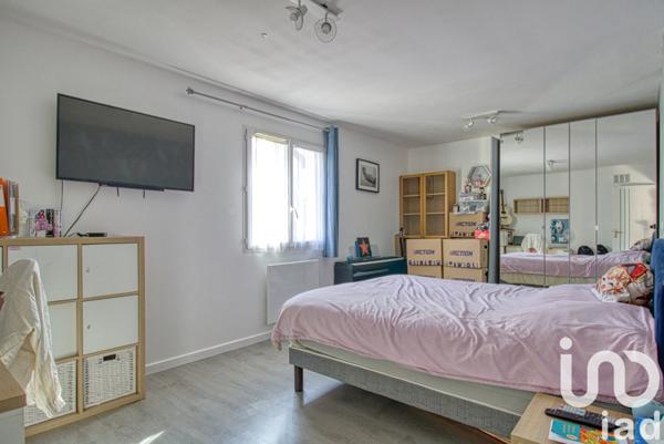 Maison à vendre 8 pièces 150 m² Saint-Thibault-des-Vignes