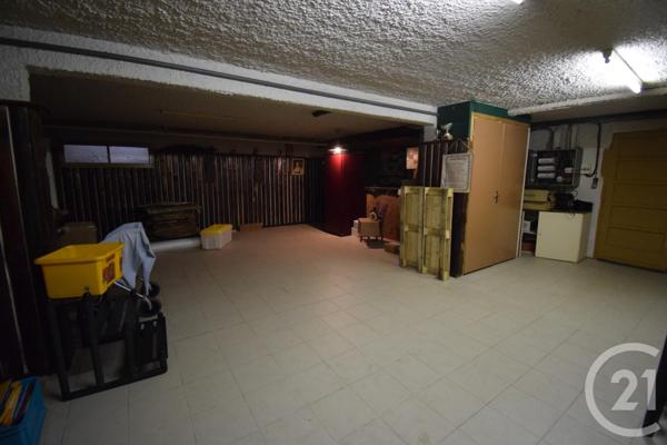 Maison à vendre  9 pièces - 290 m2 ST DIDIER DE FORMANS - 01