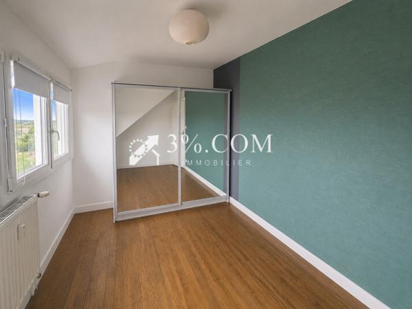 Appartement
                                                                                                                                                                                                                                                                                                                        5 pièce(s)                                                                                                                                                                                                          3 chambre(s)                                                                                                                                                                                                          78  m²
