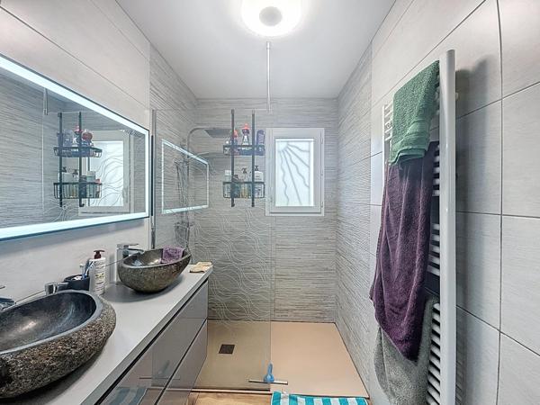 Maison récente 85m² centre ville de Châteauneuf