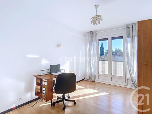 Appartement F3 à vendre  3 pièces - 74,20 m2 AUBAGNE - 13