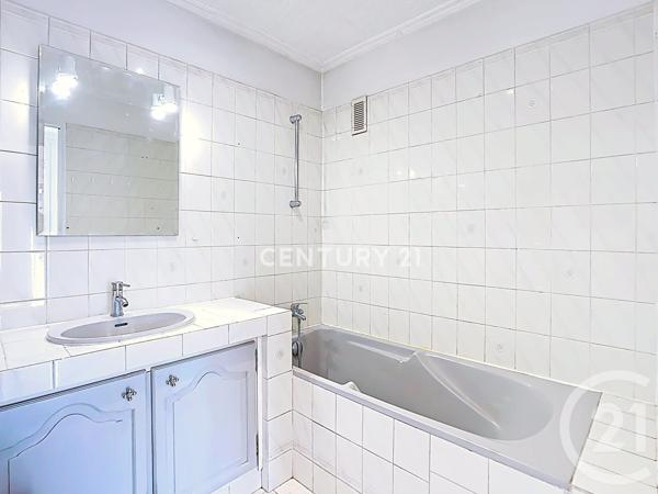 Appartement F3 à vendre  3 pièces - 74,20 m2 AUBAGNE - 13