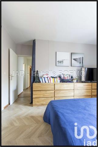 Maison traditionnelle 9 pièces de 216 m² à Le Pradet (83220)