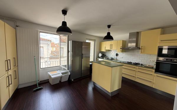 Appartement à vendre    6 pièces • 160 m2 Agen