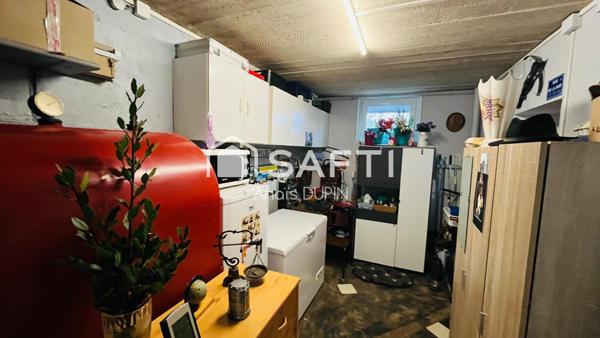 Maison composée de 3 chambres et 2 salles de bain