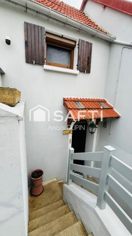 Maison composée de 3 chambres et 2 salles de bain