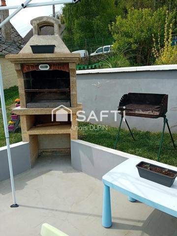 Maison composée de 3 chambres et 2 salles de bain