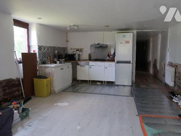 Maison à Vendre à Iffendic (35750) en Ille-et-Vilaine (35)

Cette maison d'une surface habita...