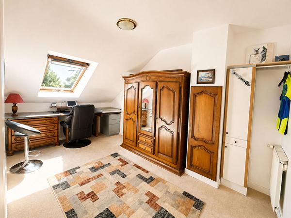 Maison Nantes de 83.98 m² avec 3 chambres et un garage