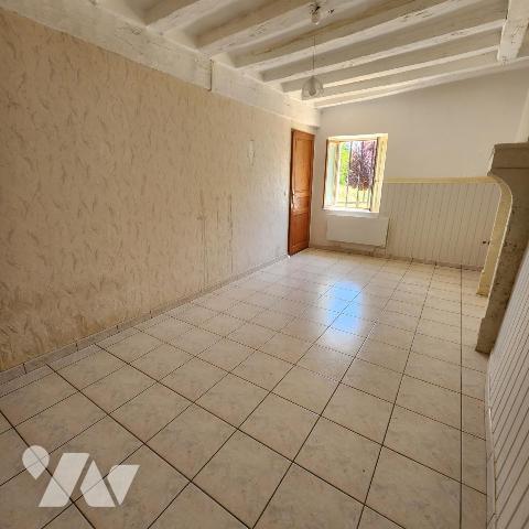 PROPRIÉTÉ DE CARACTÈRE À CHERRÉ-AU