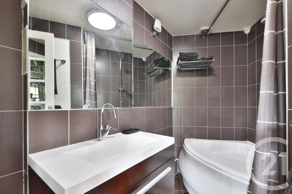 Appartement F1 à vendre  1 pièce - 37,02 m 2   PARIS  - 75016