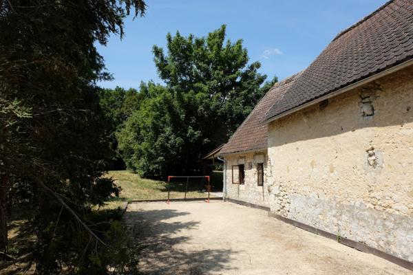 À VENDRE  Authentique fermette au coeur du Perche