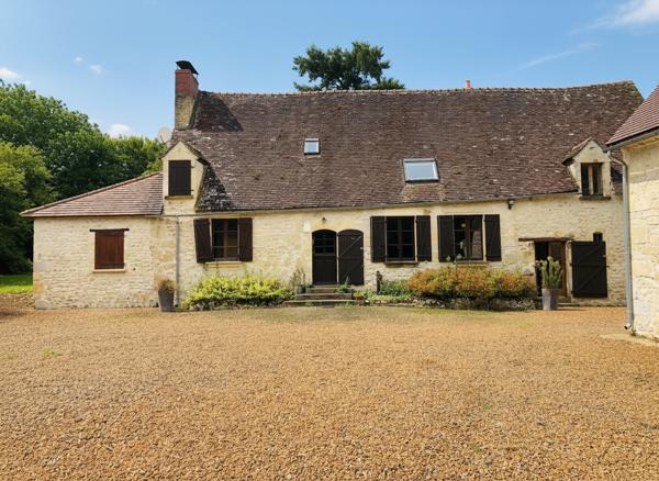 À VENDRE  Authentique fermette au coeur du Perche
