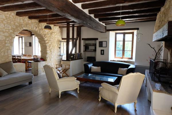 À VENDRE  Authentique fermette au coeur du Perche