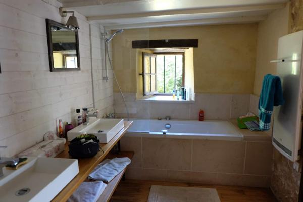 À VENDRE  Authentique fermette au coeur du Perche