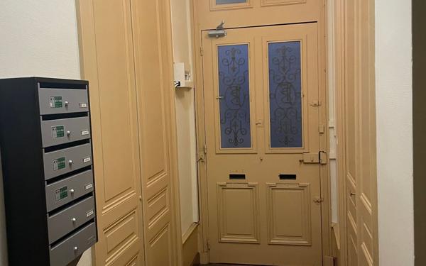 Appartement à louer    1 pièce • 31,39 m2 Tours